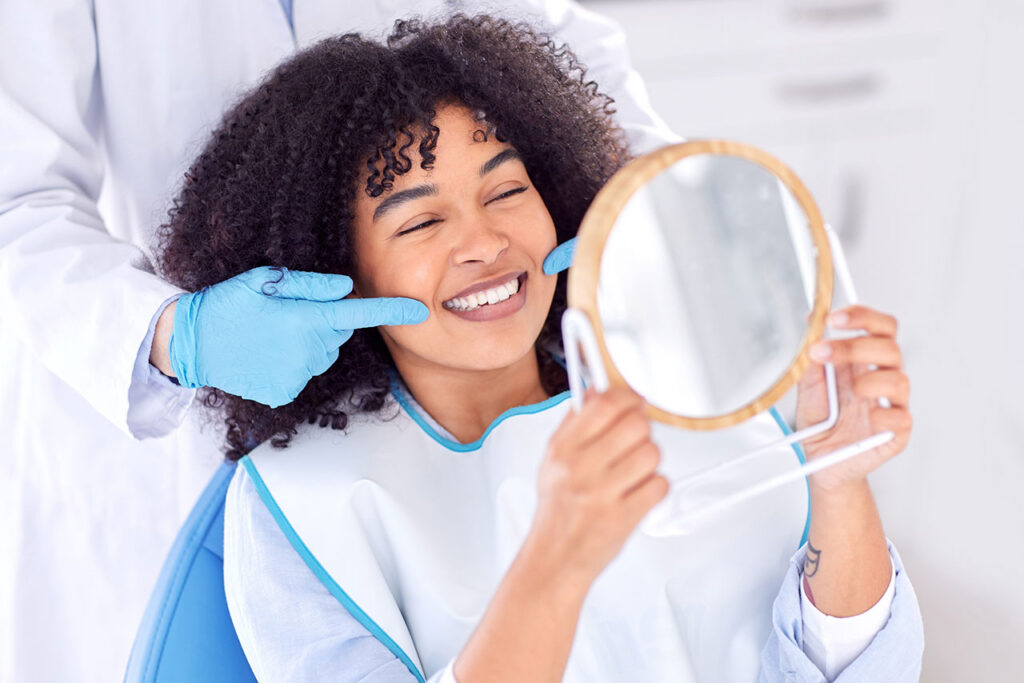 Dental Implants In Fort Myers: What To Expect From Consultation To A Complete Smile
